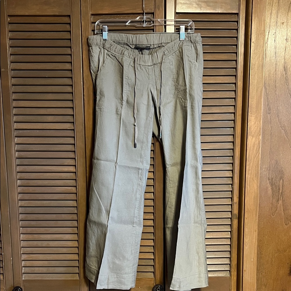 A Pea in the Pod dress pants